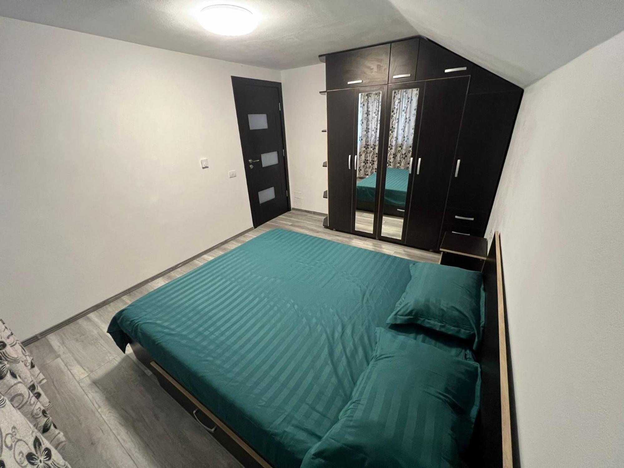 Apartament Casa Dragoeni Targu Jiu Luaran gambar